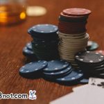 Khám phá cách chơi Xì tố cơ bản và chi tiết tại Casino online